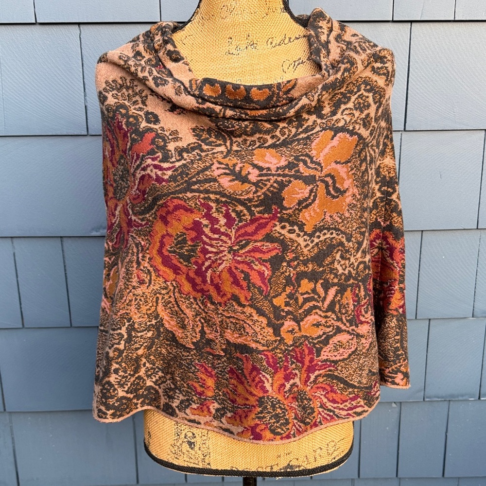 Floral Jacquard Knit A-Line Skirt in Peach and Pink alpaca knit - Picture 8 of 9